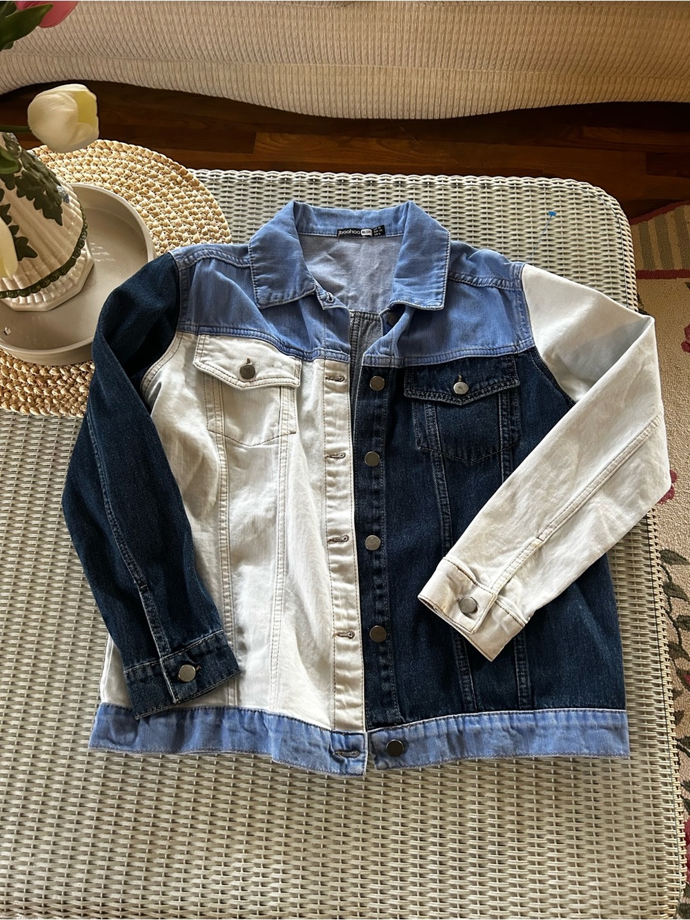 Boohoo Colorblock Denim Jacket in Light Blue, White & Dark Blue Size US 6